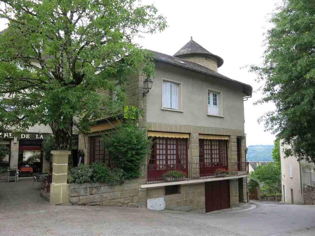Hotel La Tour Aubazines Exteriér fotografie
