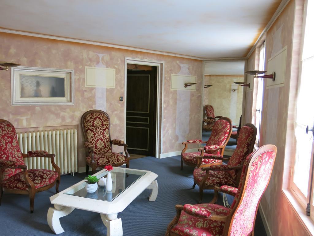 Hotel La Tour Aubazines Exteriér fotografie
